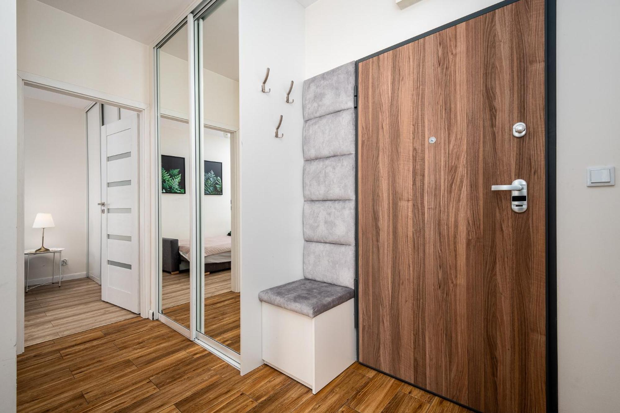 Kasprzaka 29C Two Separate Bedroom Free Garage By Perfect Apart Varşovia Exterior foto